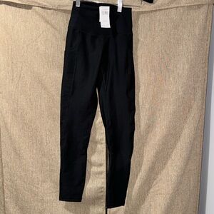 A&F black YPB sculptLUX Curve Love 7/8-Length Pocket Legging XXS short